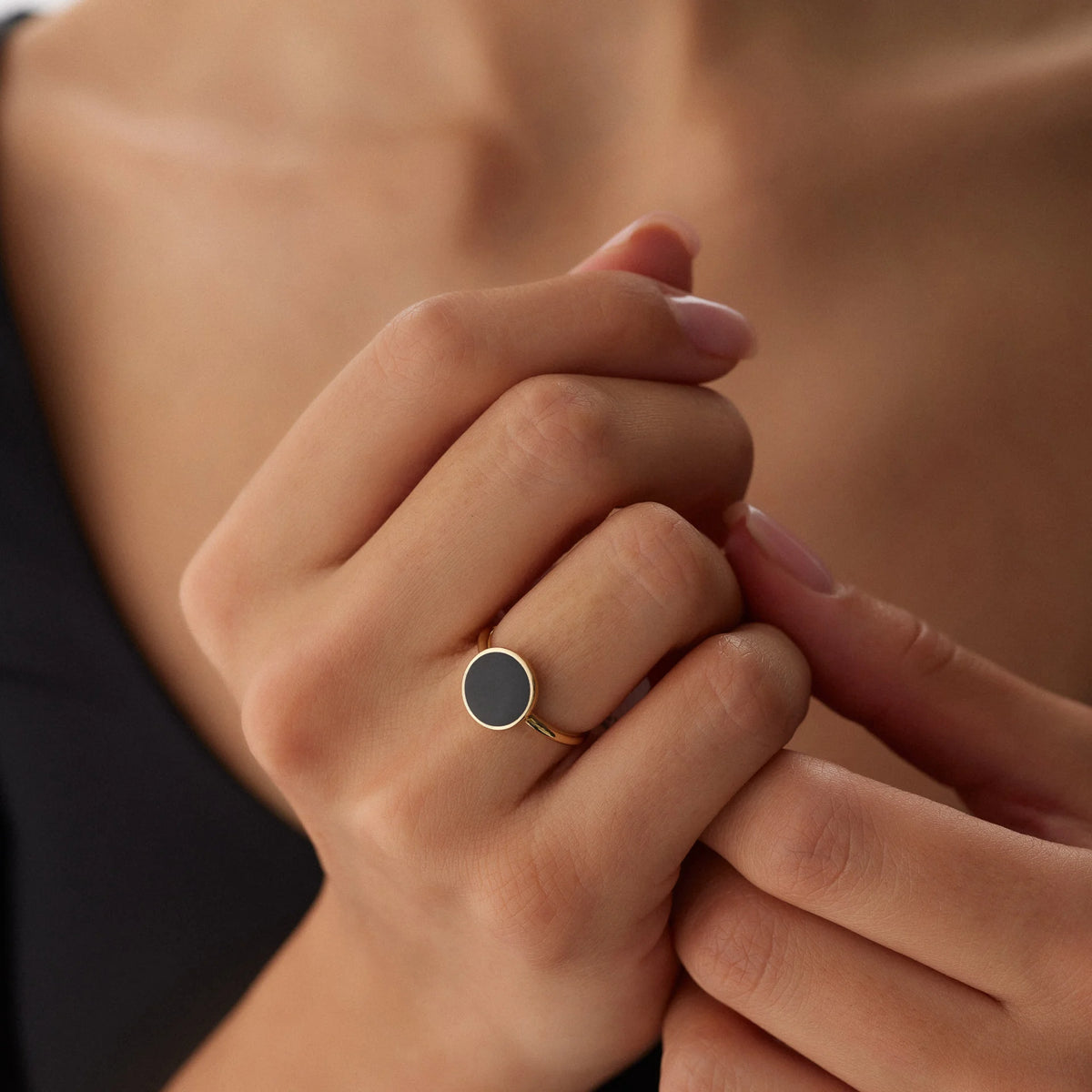 14 Ayar Altın Oniks Taşlı Yüzük