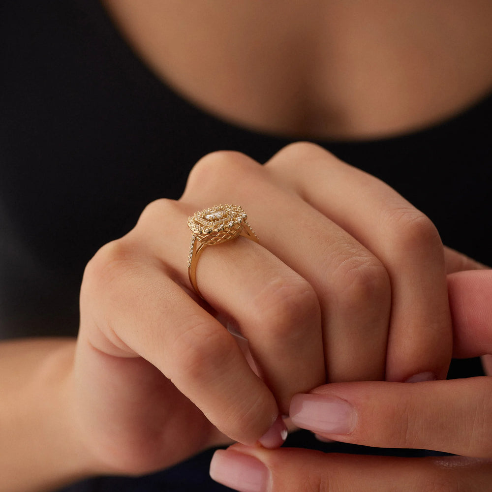 14 Ayar Altın Çiçek Baget Yüzük