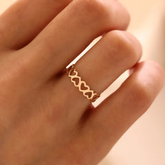 14 Ayar Altın Sıralı Kalp Yüzük